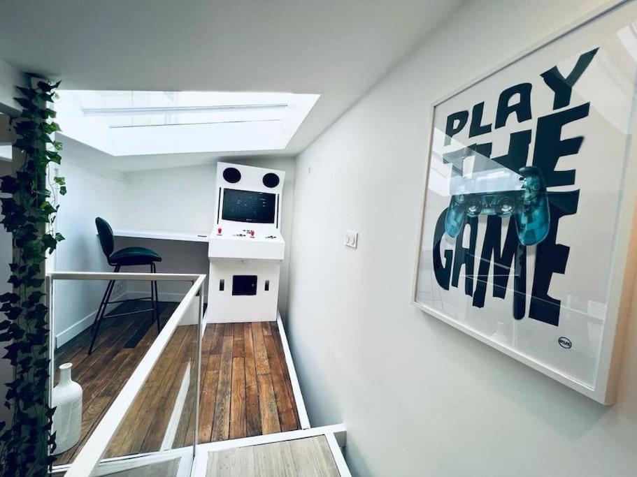 Unique Loft Apartment Located 15 Minutes From The Champs Elysees Saint-Ouen  Exterior photo